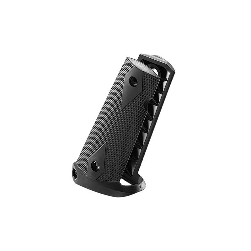 Črienky so šachtou FAB Defense na 1911
