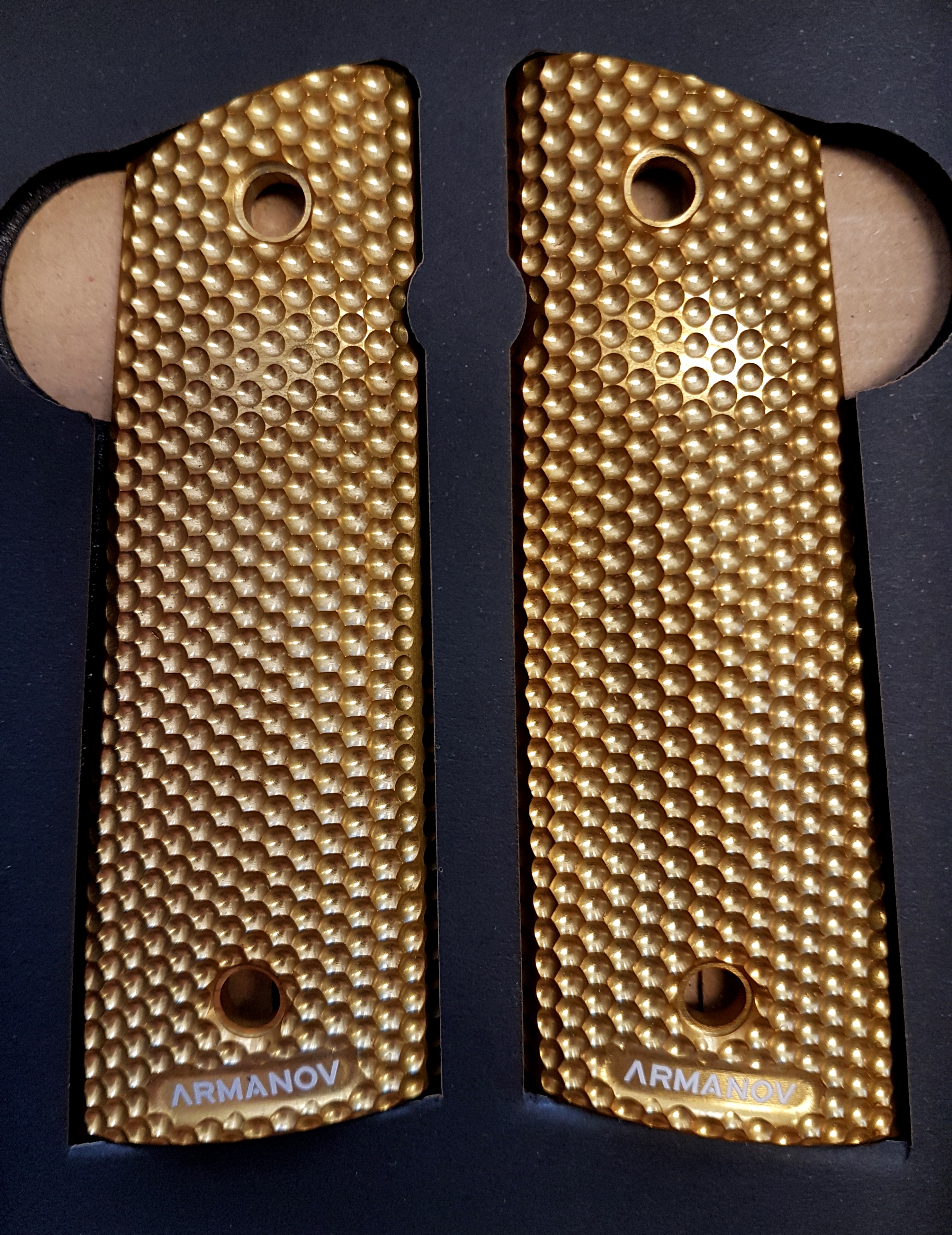 Armanov 1911 SpidErgo Pistol Grips Medium - zlaté