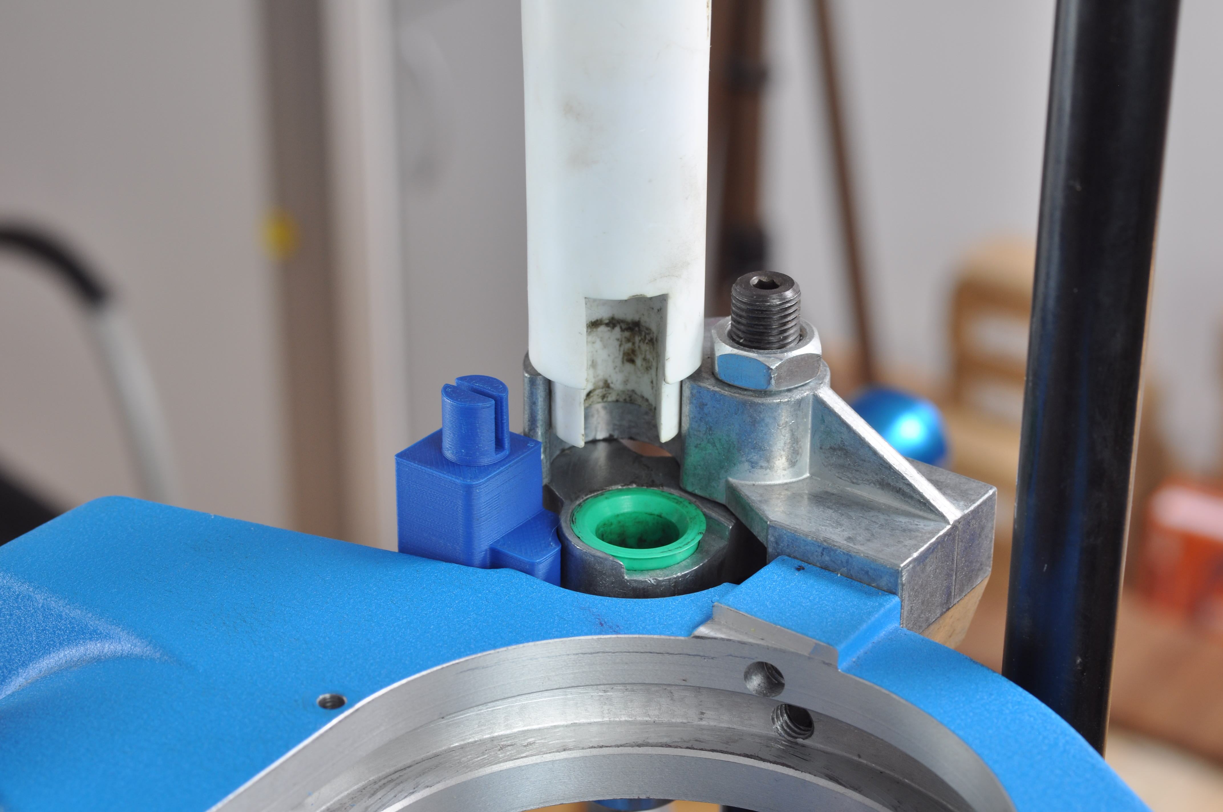 Armanov Case Feed stop XL650 / XL750 4