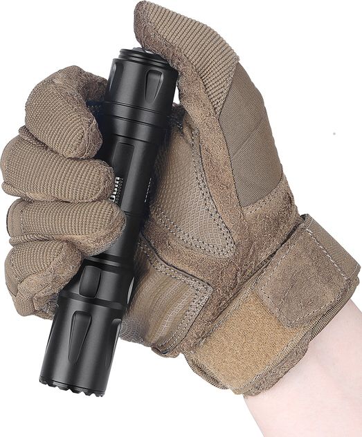 Svetlo na zbraň Olight Odin - 2000lm 2