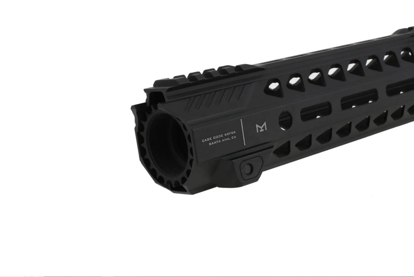 Strike Industries 13,5" M-lok predpažbie AR15 - čierne 2