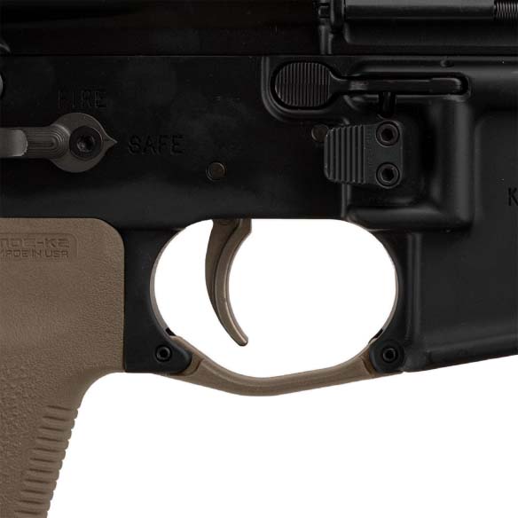 Magpul Polymérový lúčik spúšte MOE AR15 - pieskový 4